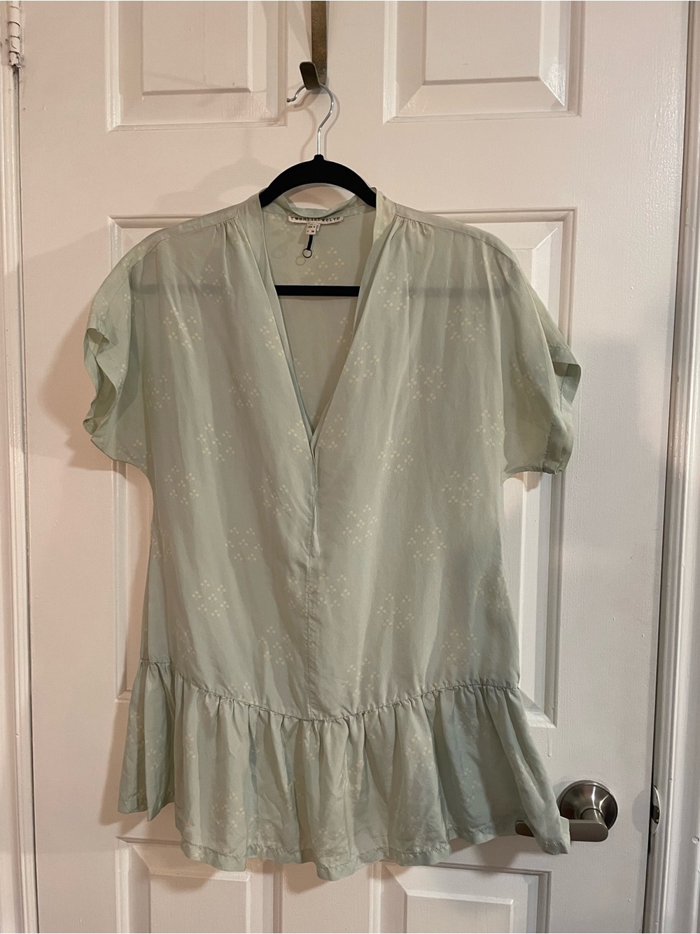 Twenty8Twelve Mint Green V-Neck Peplum Tunic
